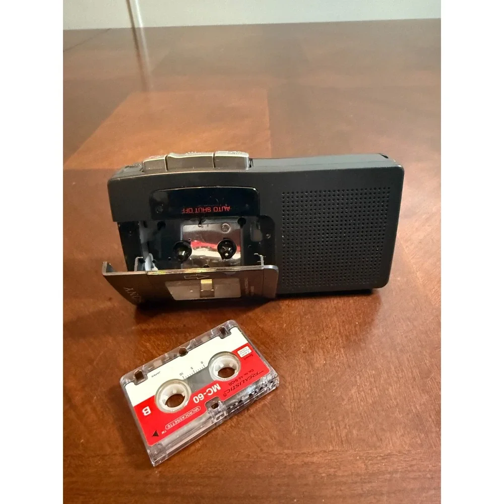 Vintage Sony Microcassette Recorder Auto Shut Off Voice Recorder‎